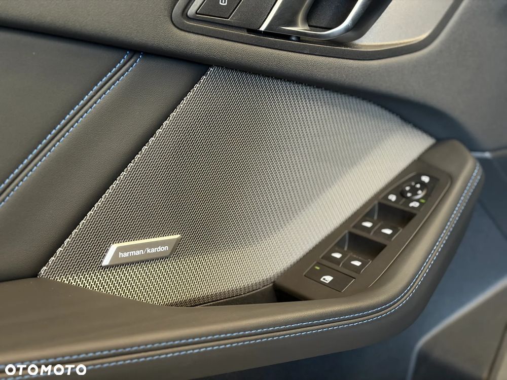 BMW Seria 1 120 mHEV - 15