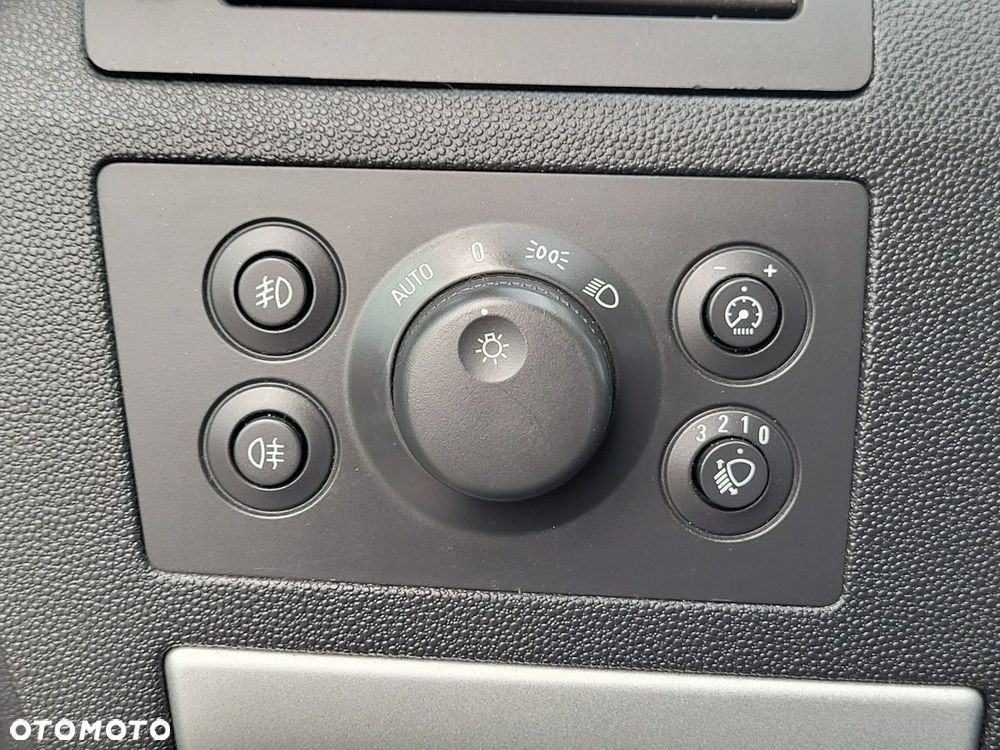 Opel Zafira - 38
