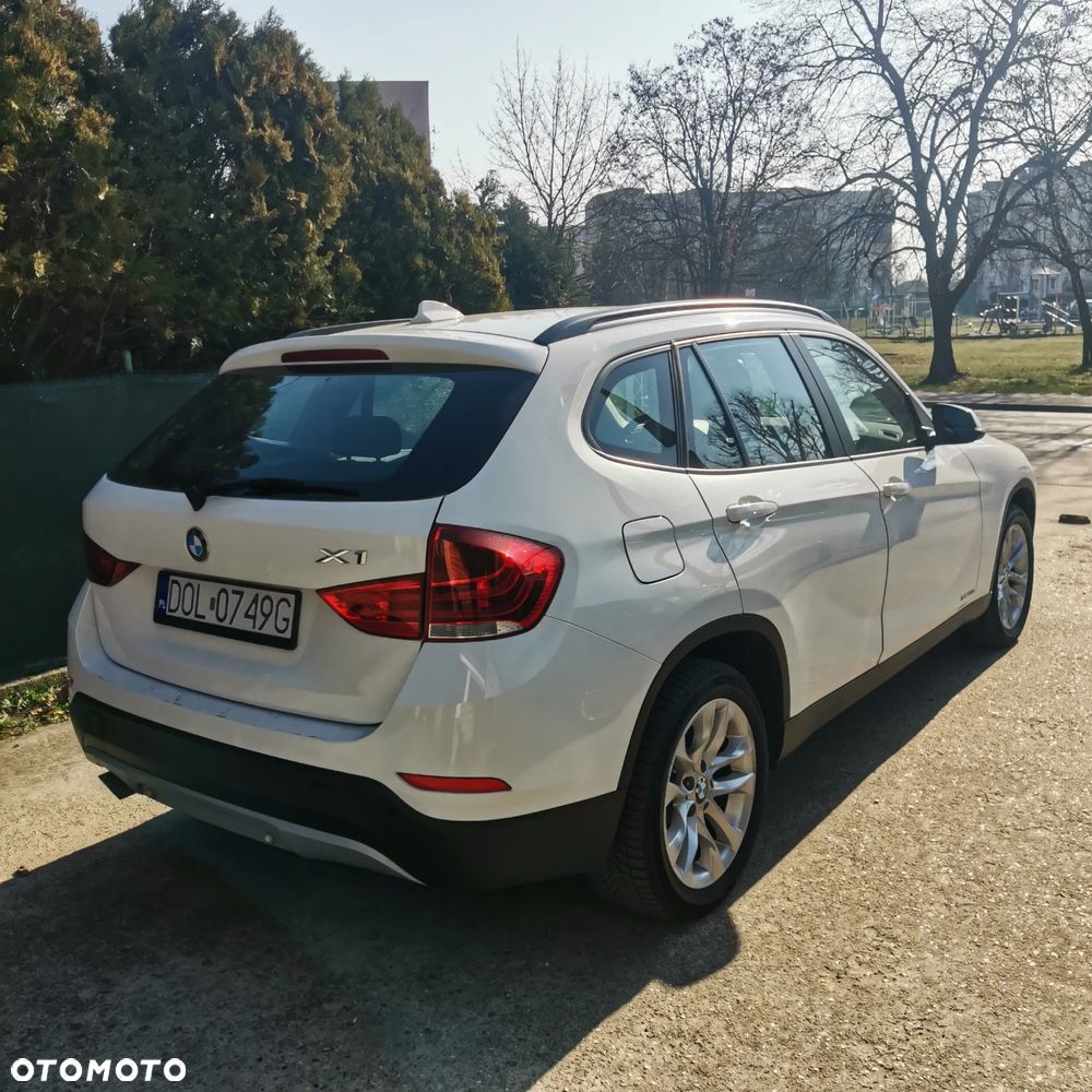 BMW X1 xDrive18d xLine - 4