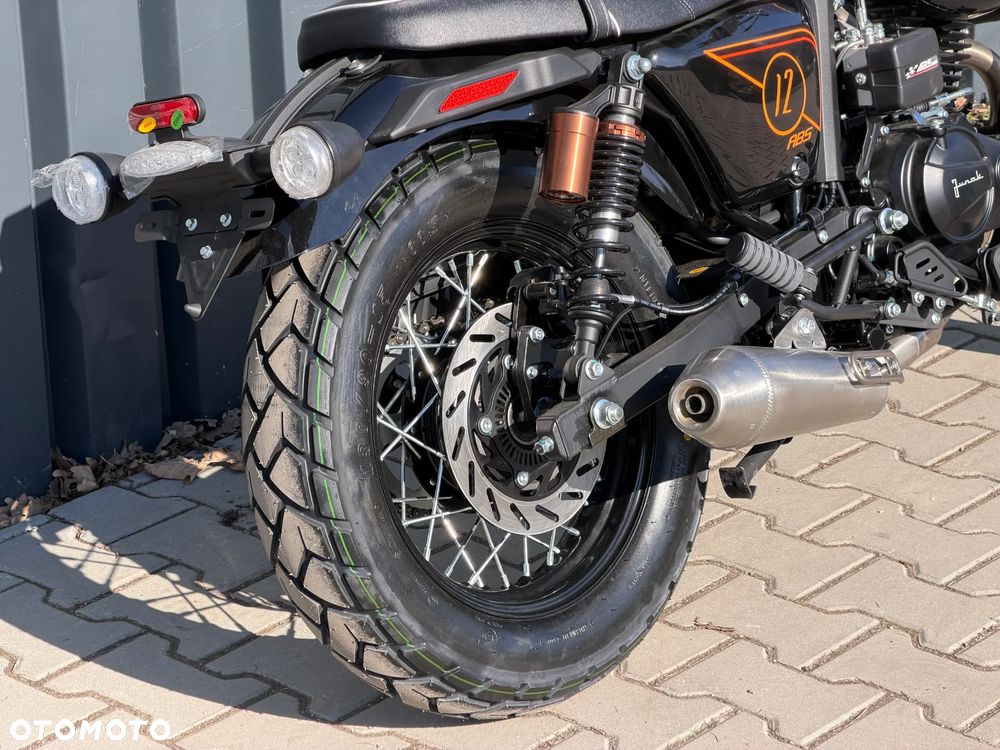 Junak M12 - 22