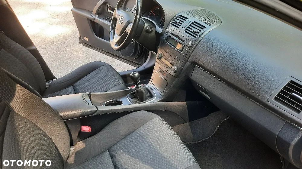 Toyota Avensis 2.2 D-4D Premium - 14