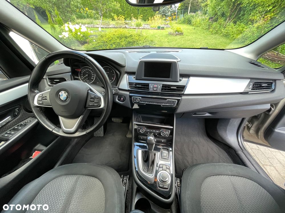 BMW Seria 2 218d Advantage - 9