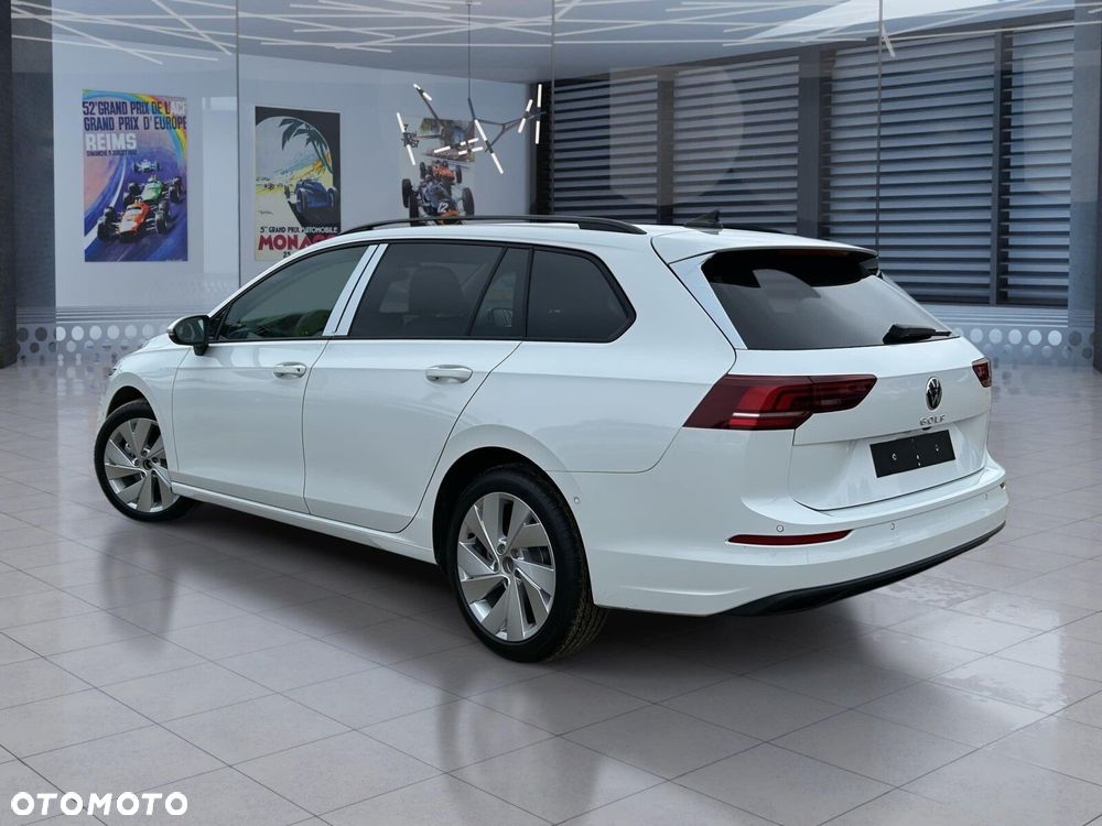 Volkswagen Golf Variant - 10