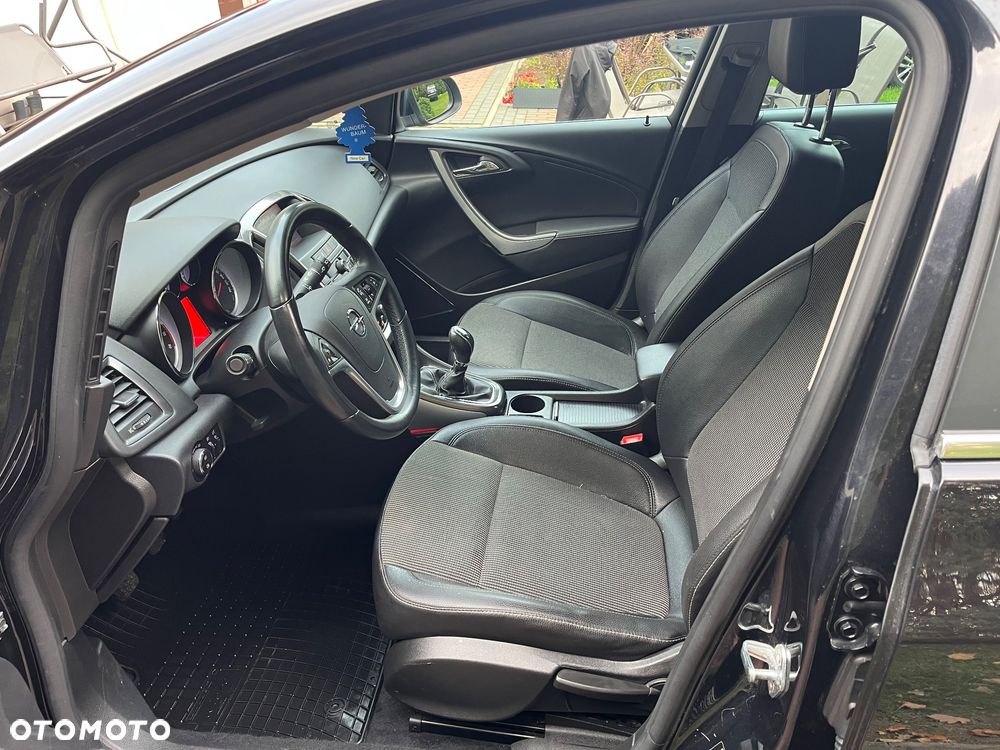 Opel Astra - 9