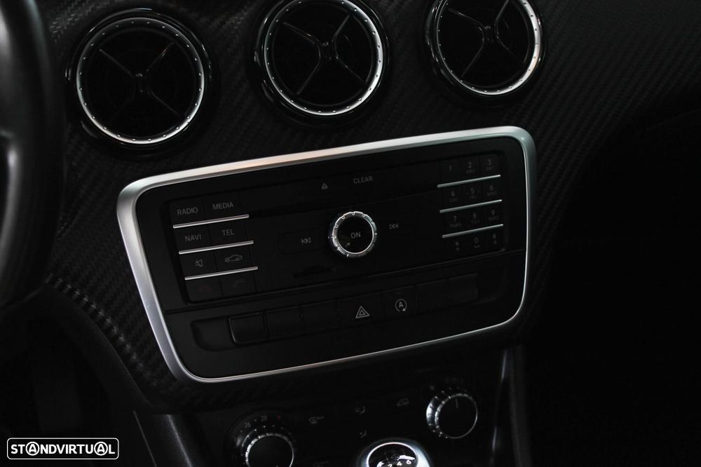 Mercedes-Benz GLA 180 d - 13