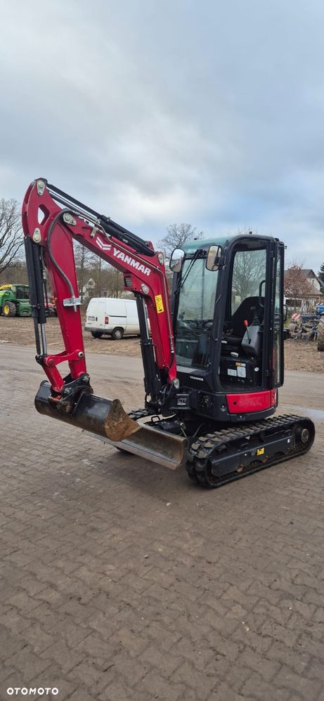 Yanmar ViO27 - 1