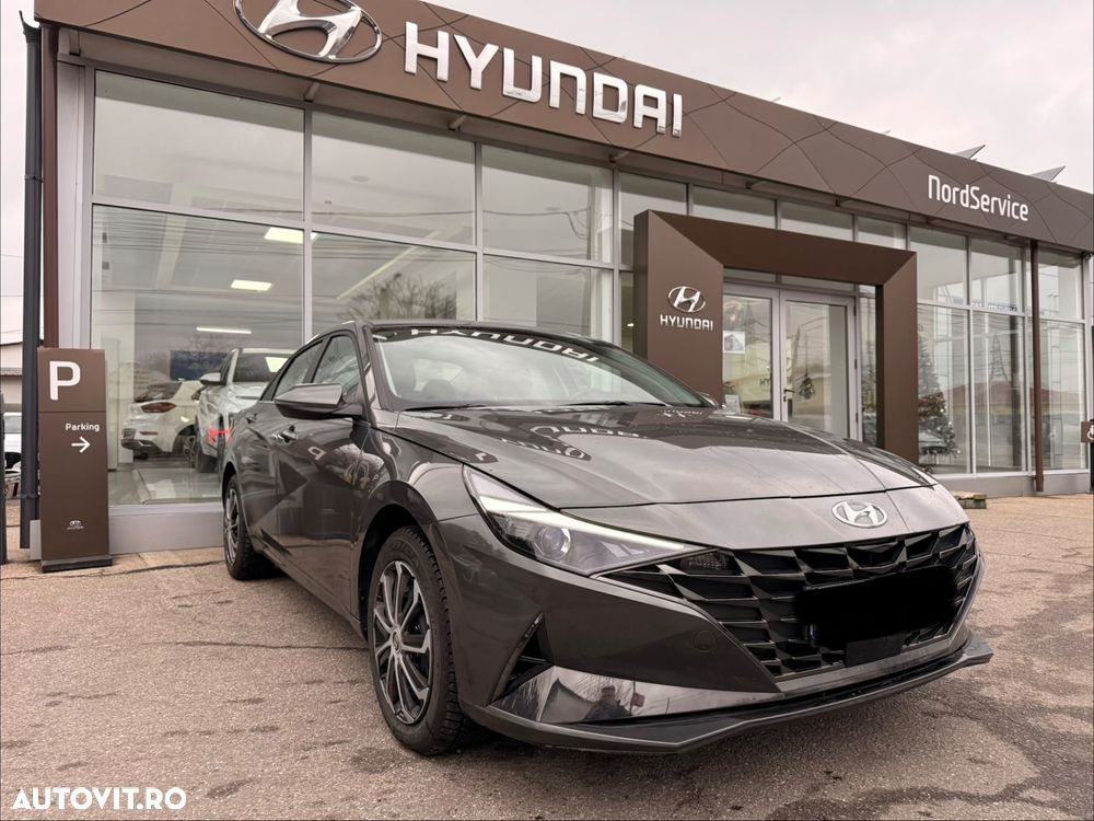 Hyundai Elantra 1.6 l 123 CP 6MT Highway - 1