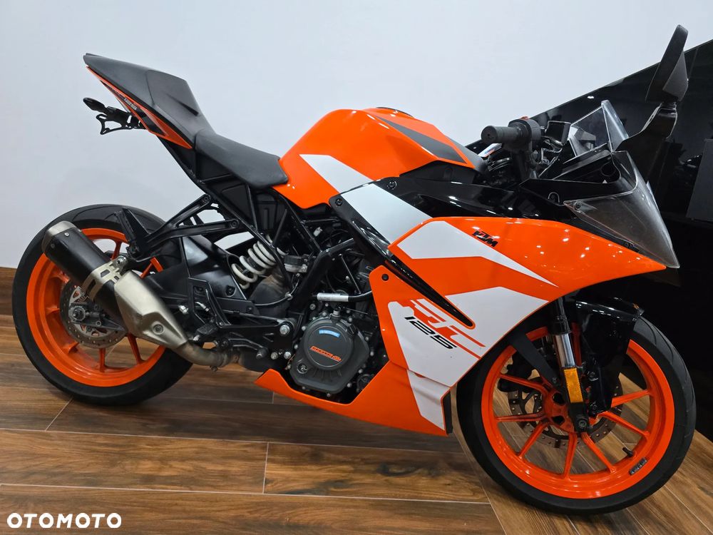 KTM RC 125 - 13