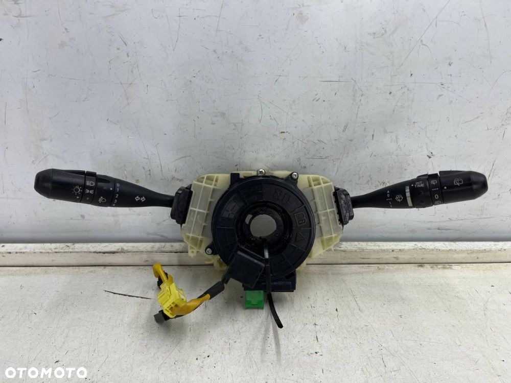 Manetka Mitsubishi Colt VI 6 Z30 04-12r. pająk przełącznik zespolony taśma poduszki 8600a332xa - 1