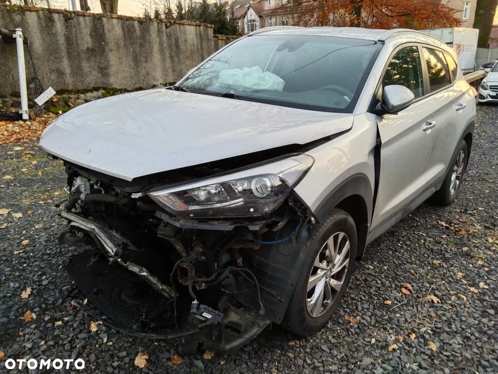 Hyundai Tucson blue 1.7 CRDi 2WD Trend - 3