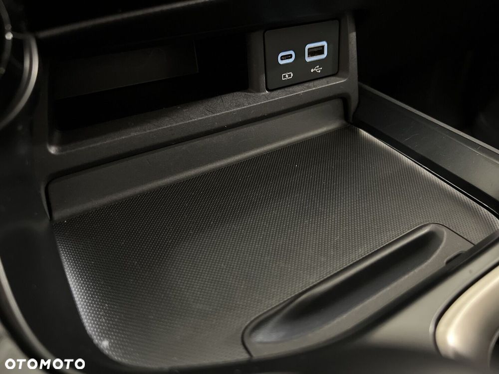 Lexus NX 350h Business AWD - 33