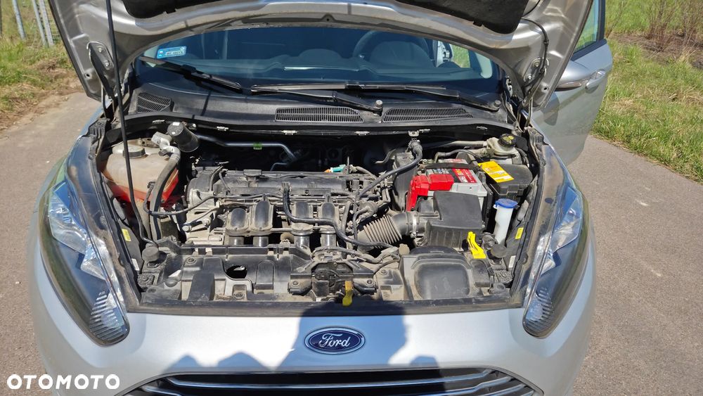 Ford Fiesta 1.4 Trend EU5 - 14