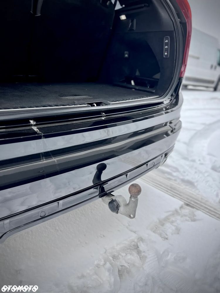 Volvo XC 90 - 8