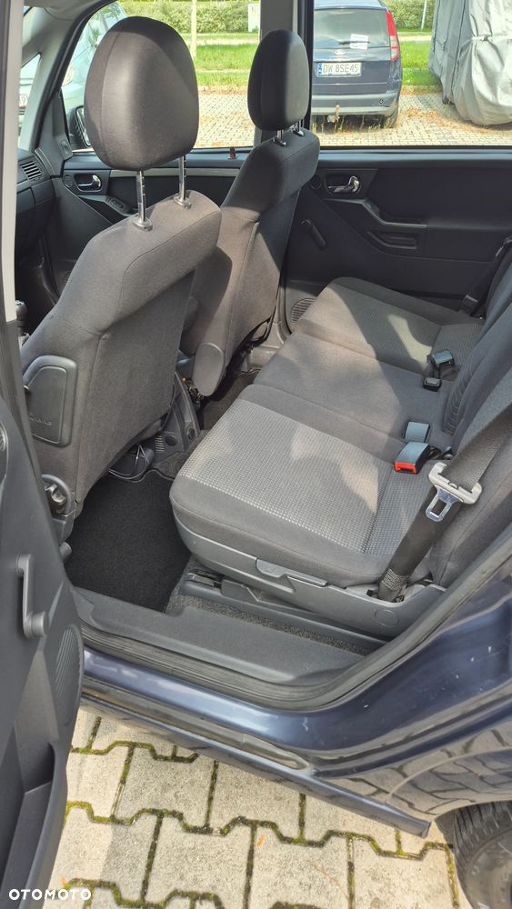 Opel Meriva - 11
