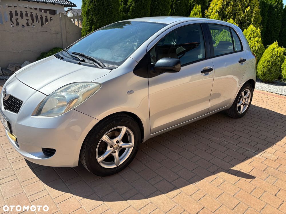 Toyota Yaris 1.0 Terra - 1