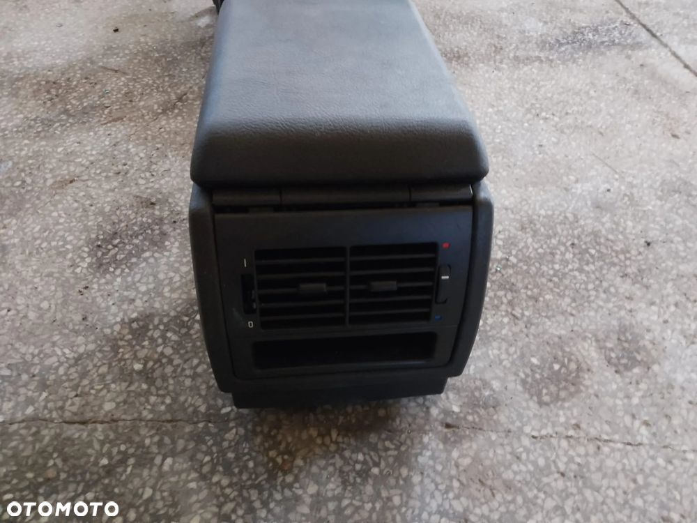 BMW 5 E39 podłokietnik tunel  mieszek  manual   dekor - 3