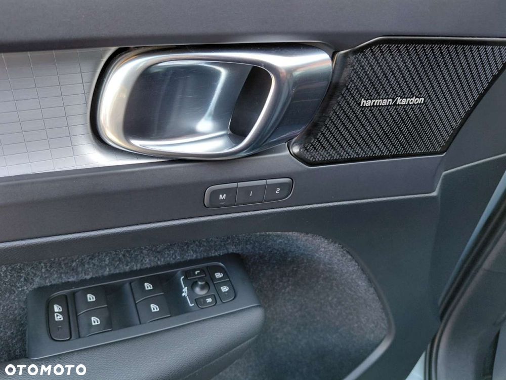 Volvo XC 40 - 12