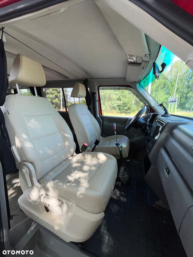 Volkswagen Caravelle CL - 13