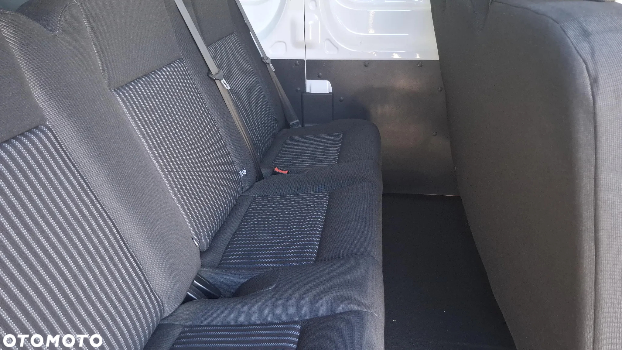 Ford Transit 350 L3H2 Trend - 27