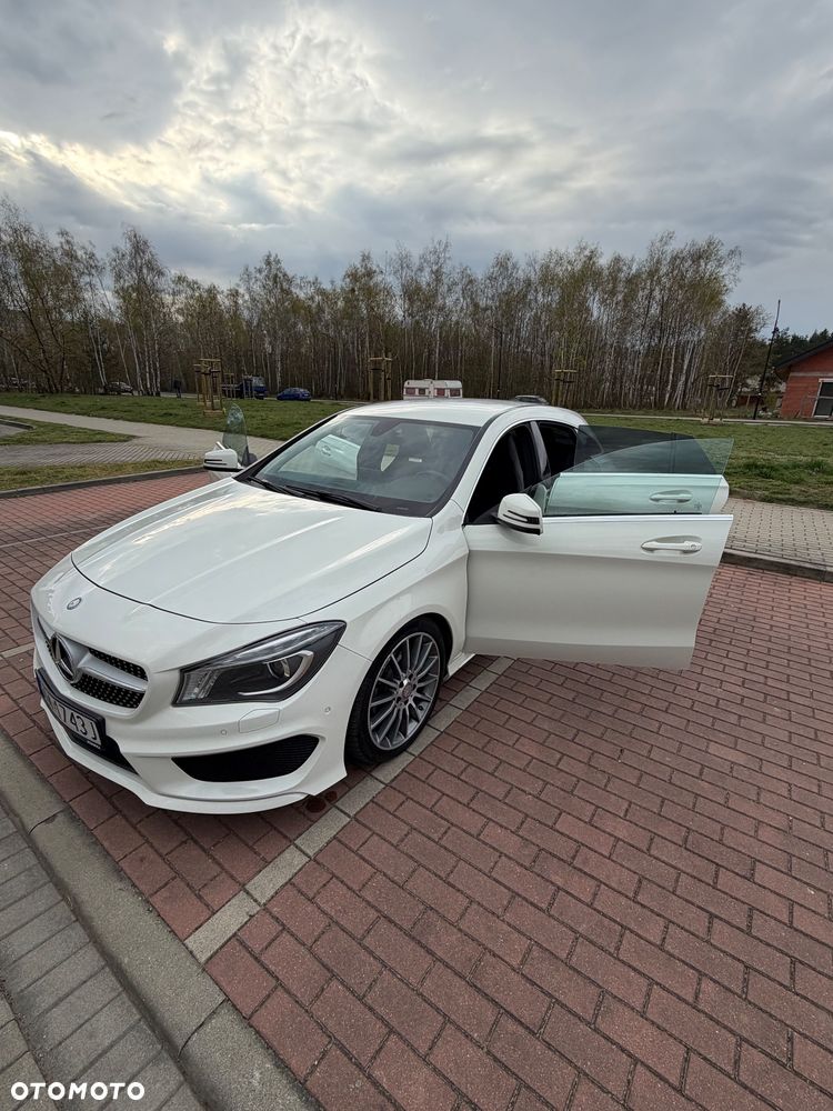 Mercedes-Benz CLA 200 7G-DCT AMG Line - 9