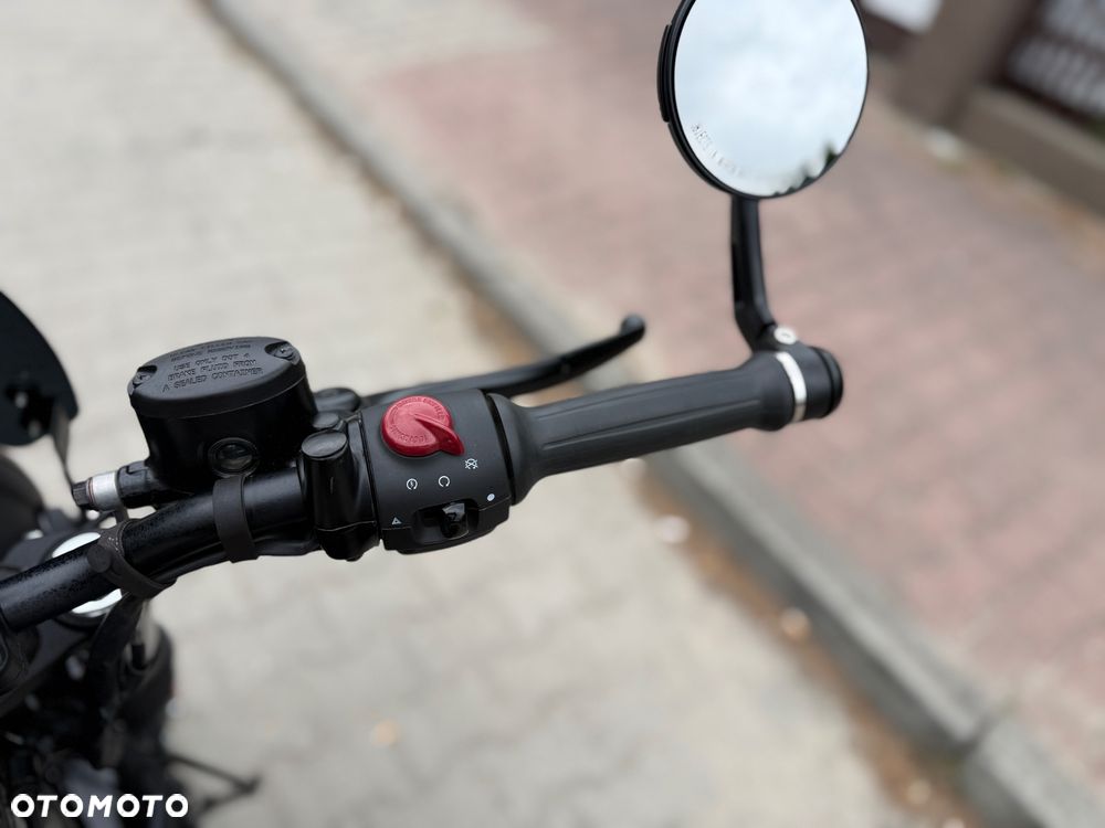 Royal Enfield HNTR - 28