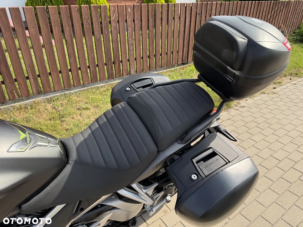 Honda VFR - 15