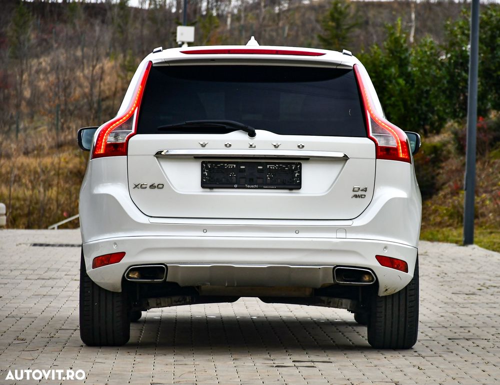 Volvo XC 60 D4 AWD Ocean Race - 10