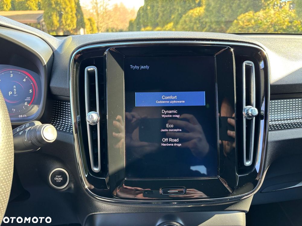 Volvo XC 40 D3 SCR R-Design - 25