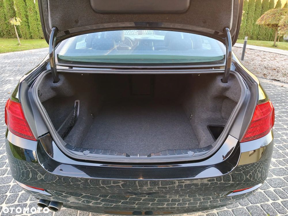 BMW Seria 5 520d - 9
