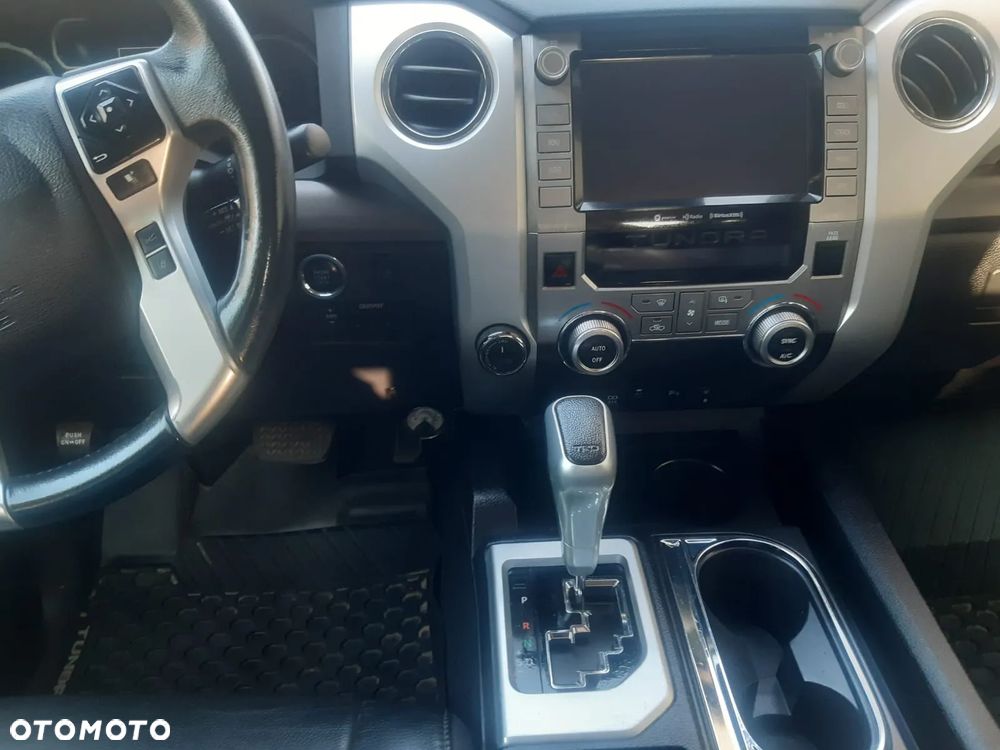 Toyota Tundra - 16