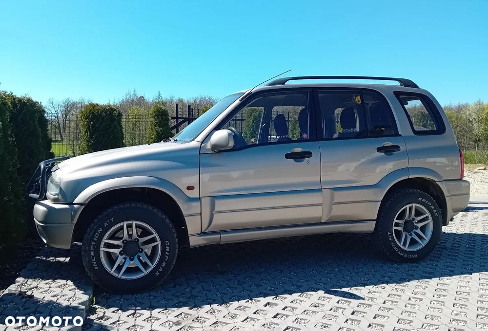 Suzuki Grand Vitara 2.0 Comfort - 1