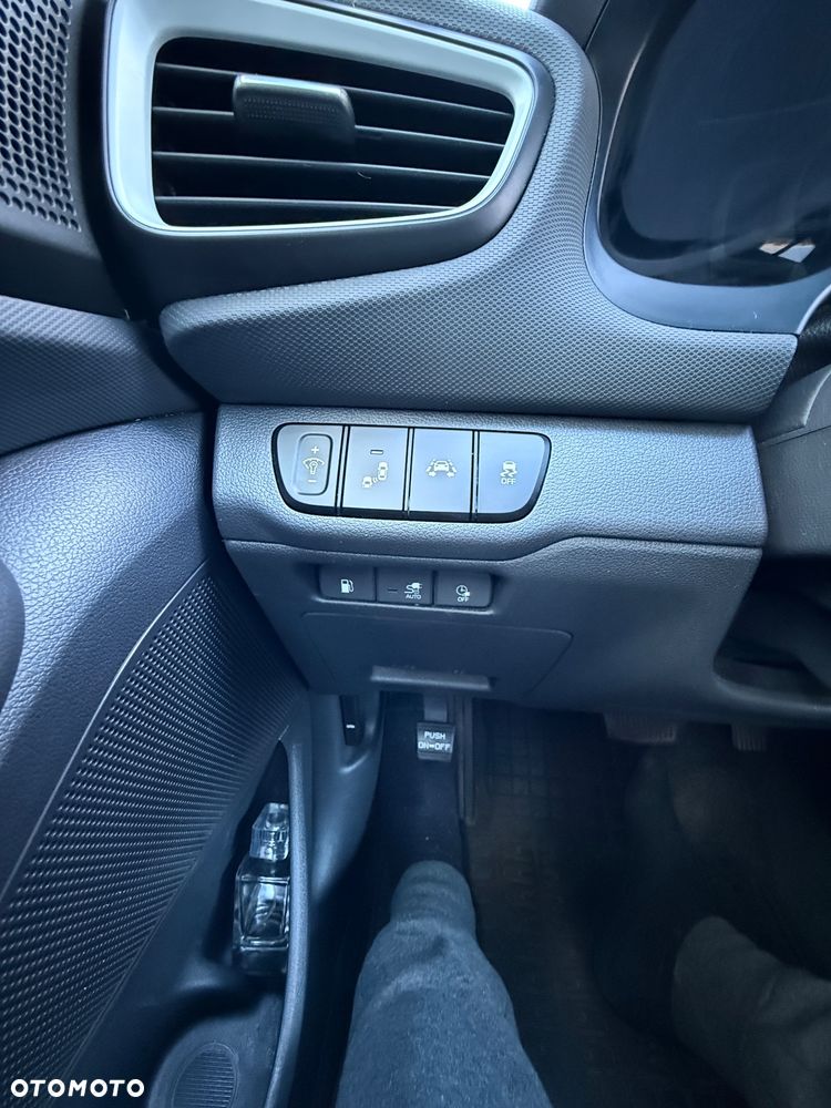 Hyundai IONIQ Plug-in hybrid Premium - 10