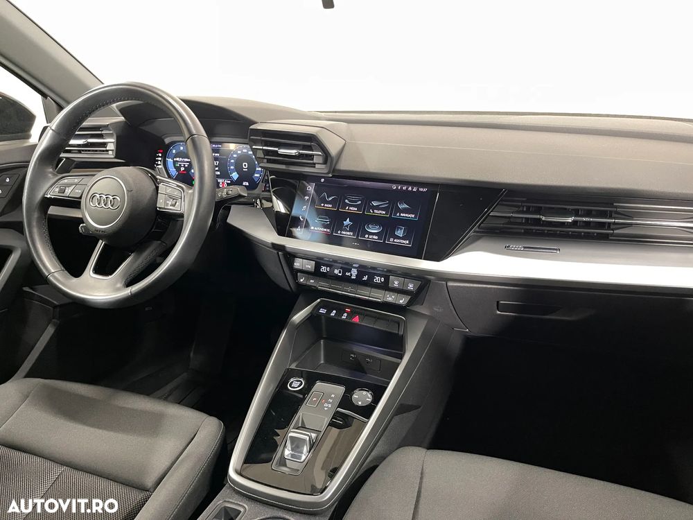 Audi A3 2.0 35 TDI S tronic Advanced - 9