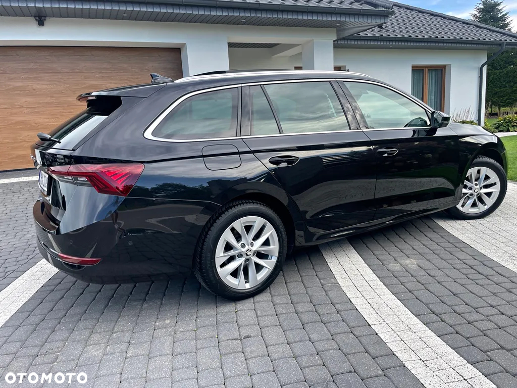 Skoda Octavia Combi 2.0 TDI DSG Exclusive Plus - 11