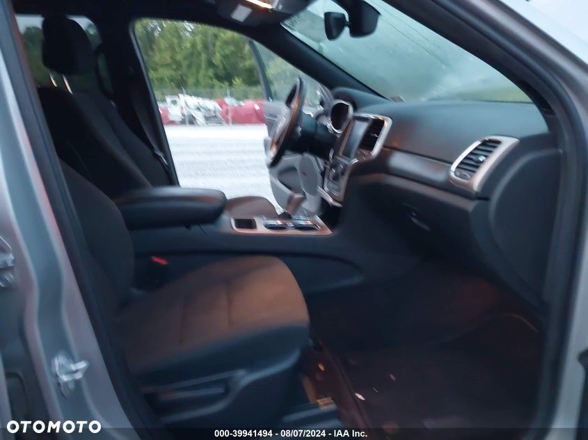 Jeep Grand Cherokee 3.6 V6 Laredo - 24