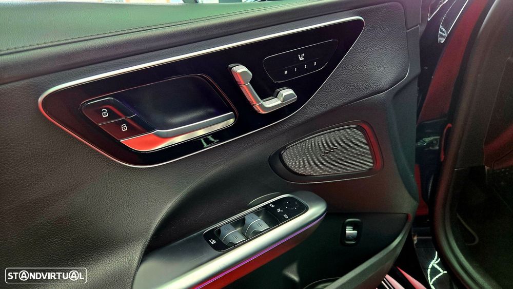 Mercedes-Benz C 300 d AMG Line - 12