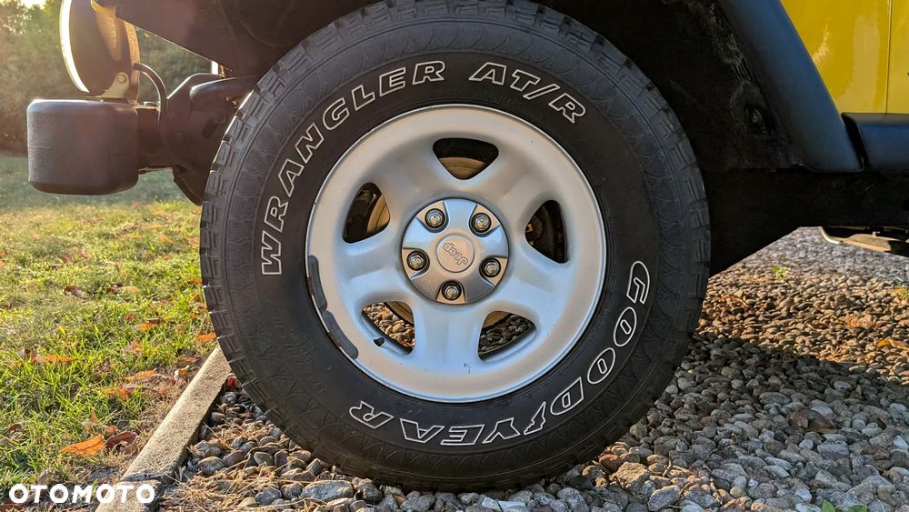 Jeep Wrangler - 23