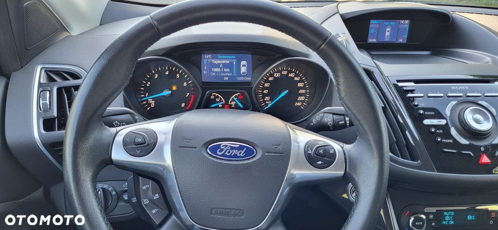 Ford Kuga 1.6 EcoBoost 2x4 Titanium - 33
