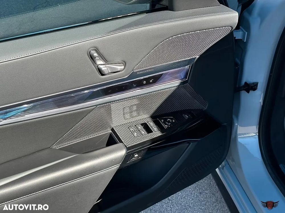 BMW i7 xDrive60 - 34