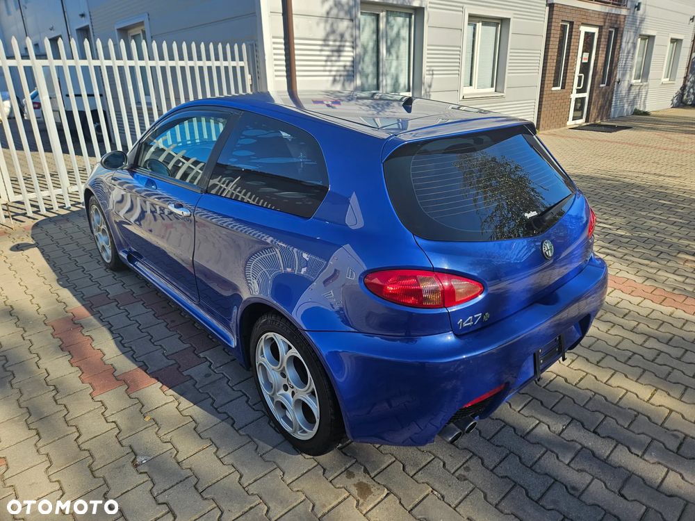 Alfa Romeo 147 3.2 V6 24V GTA - 3