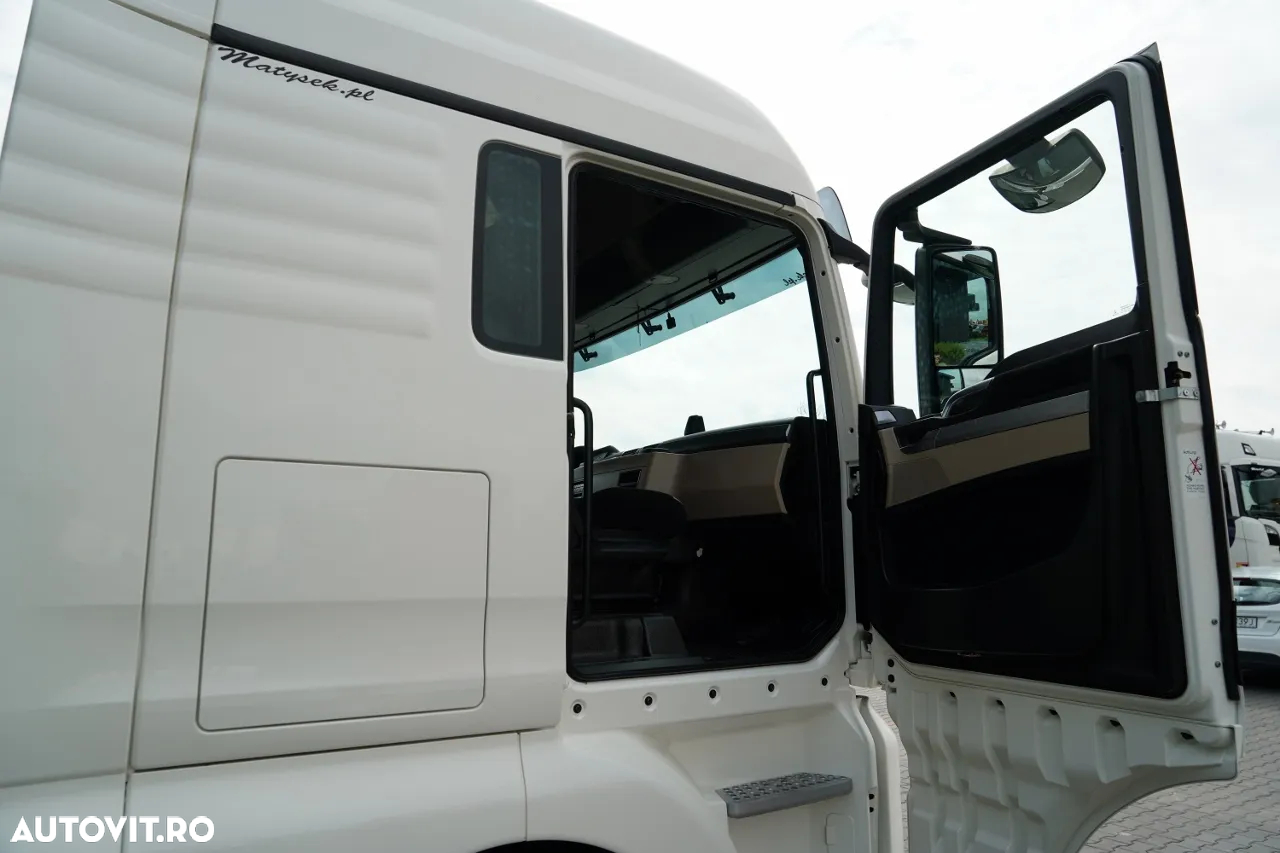 MAN TGX 18. 460 / MEGA / PLATĂ JOSĂ / ȘA REGLABILĂ / ANVELOPE 100% / NAVIGAȚIE / CONTRACT DE SERVICE POST-SERVICE - 36