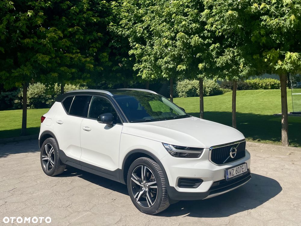 Volvo XC 40 D4 AWD Momentum Pro - 3