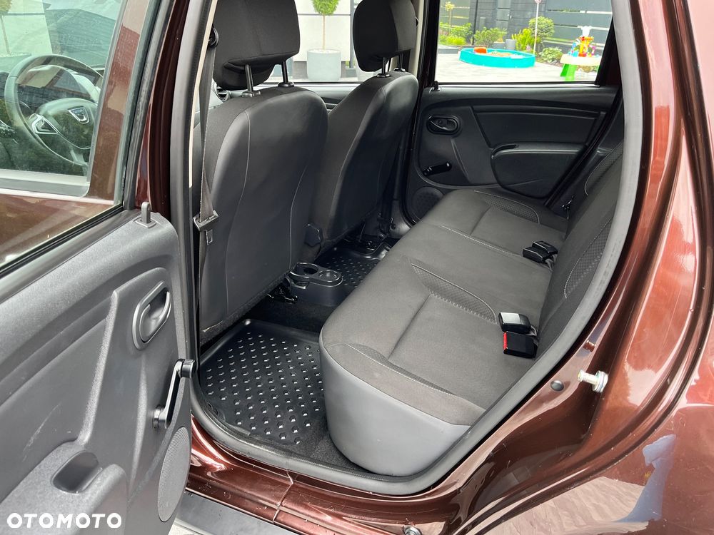 Dacia Duster 1.6 SCe Laureate S&S - 10