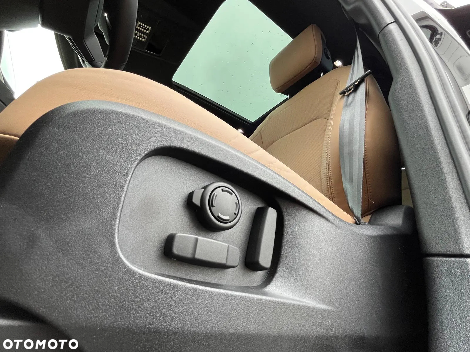 Land Rover Defender - 8