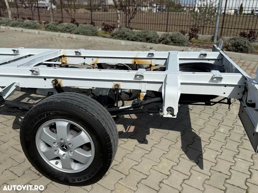 Mercedes-Benz Sprinter - 7