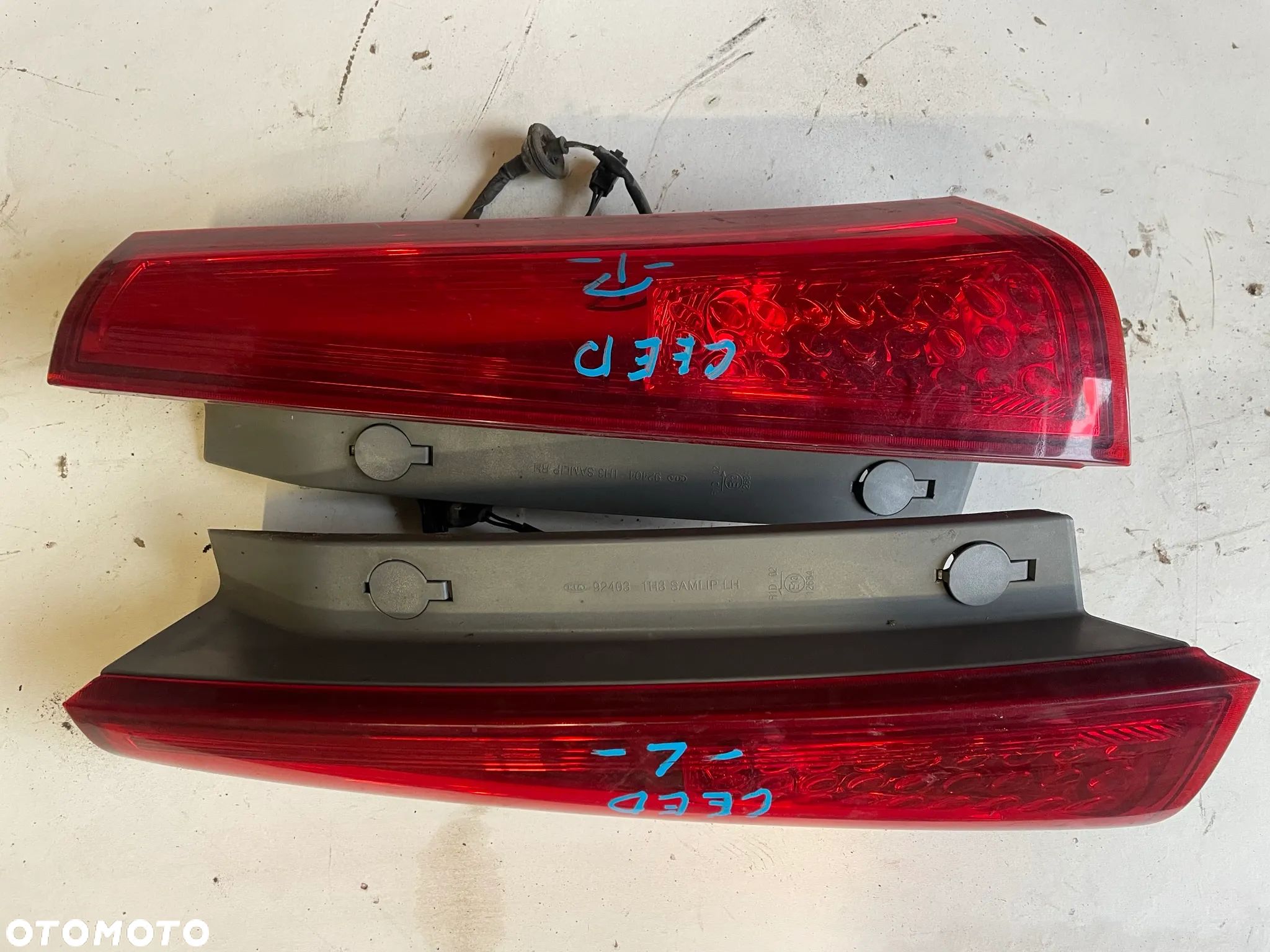 KIA CEED I LIFT 09-12 LAMPA LAMPY TYŁ TYLNIE PRAWA LEWA PRAWY LEWY 92403-1H3 92404-1H3 - 1