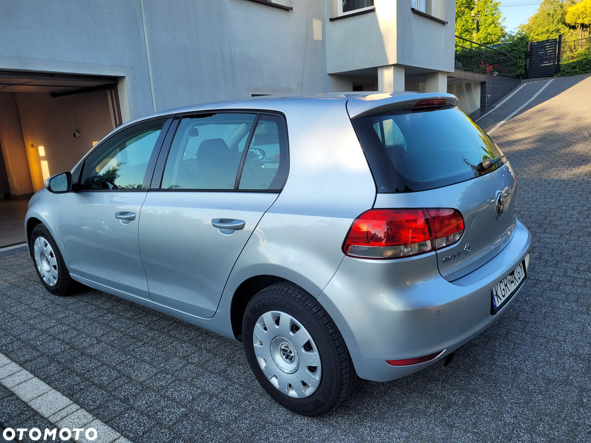 Volkswagen Golf 1.6 TDI BlueMotion Technology Comfortline - 4