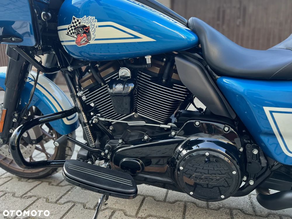 Harley-Davidson Touring Road Glide - 9