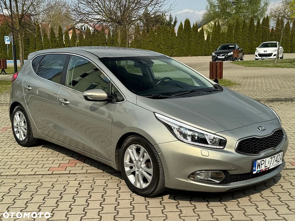 Kia Ceed 1.6 GDI Platinum Edition - 14