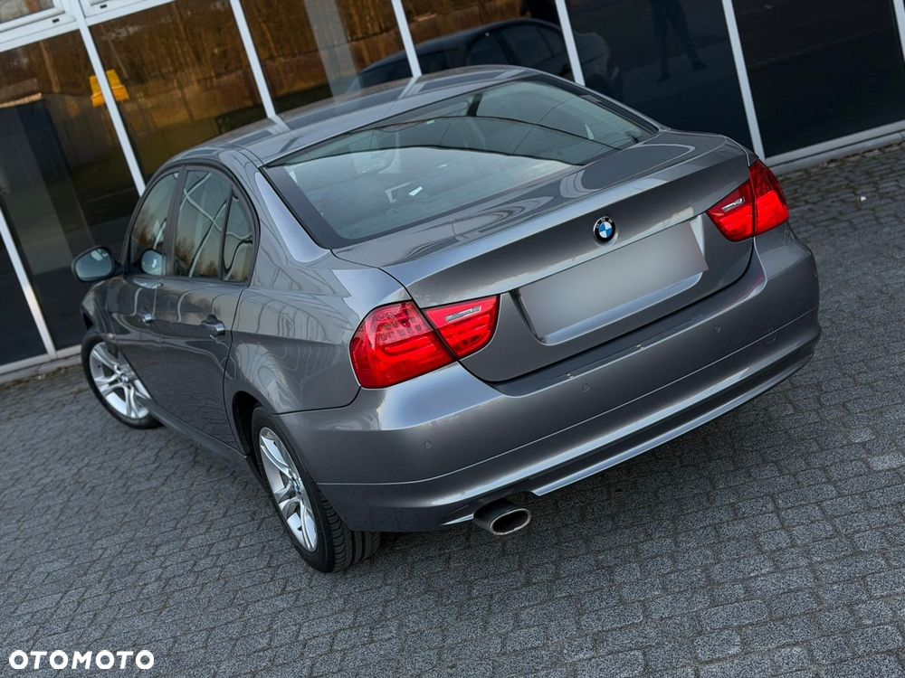 BMW Seria 3 - 31